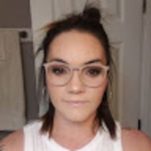 Meet your Posher, Corrina